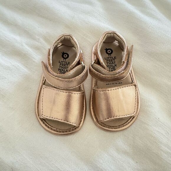 Old Soles Gold sandals - Picture 2 of 5